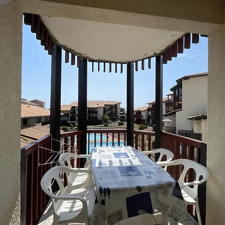 T1 A 50m Du Avec Piscine, Salle De Jeux Et Parking, Ideal Famille/amis - Fr-1-379-63 Apartman *