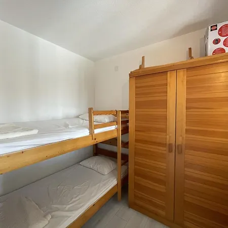 T1 A 50m Du Avec Piscine, Salle De Jeux Et Parking, Ideal Famille/amis - Fr-1-379-63