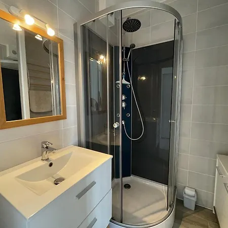 Apartmán T1 A 50m Du Avec Piscine, Salle De Jeux Et Parking, Ideal Famille/amis - Fr-1-379-63